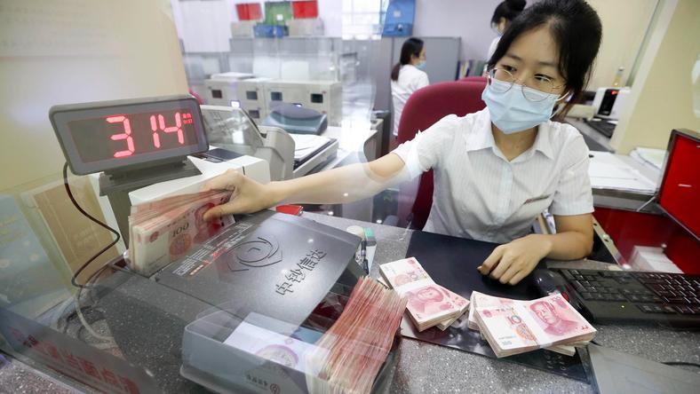 LPR迎年内首降,1年期、5年期利率均下调10个基点